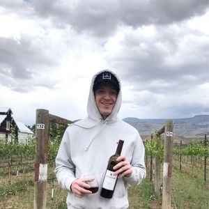 Meet your Posher, Dillion